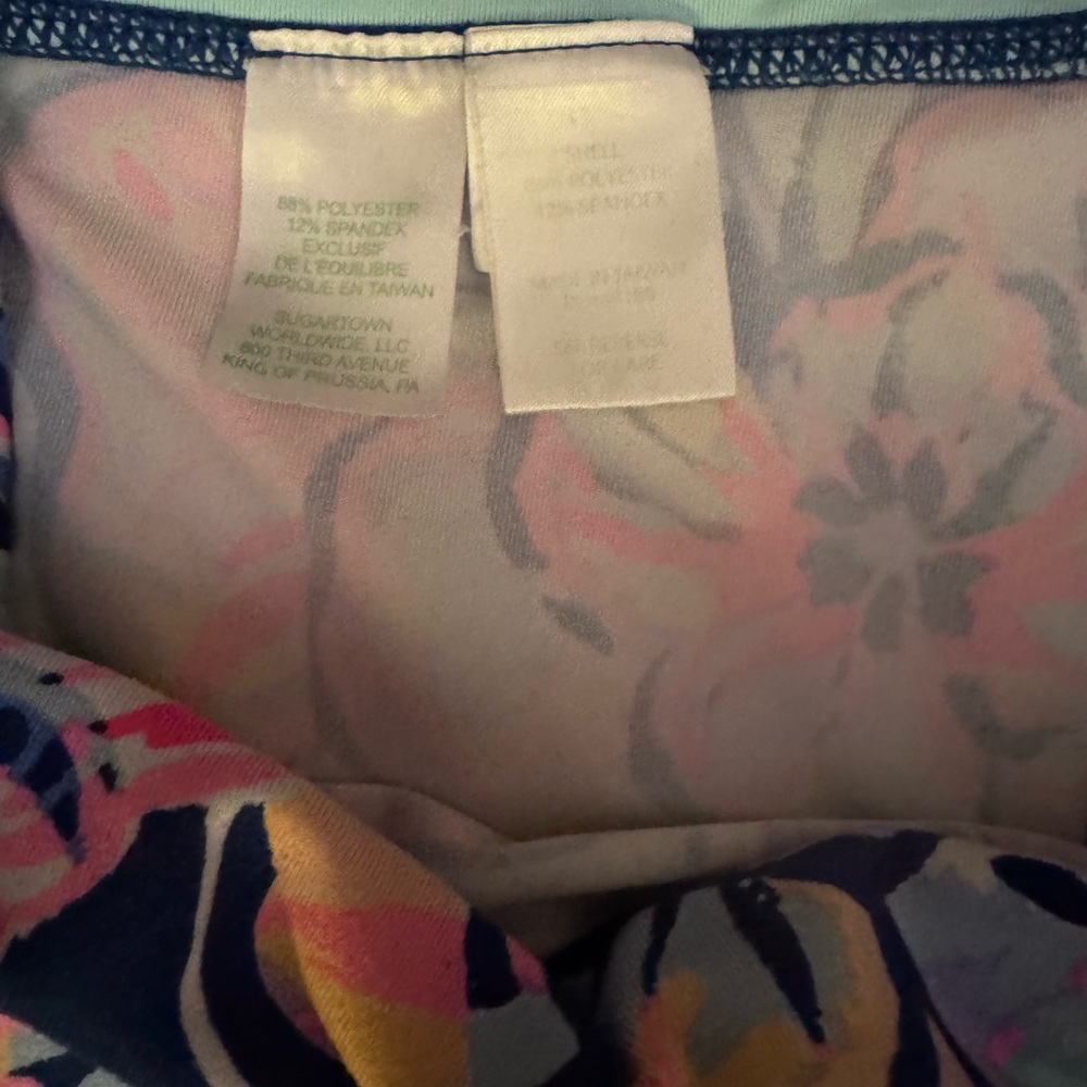 Lily Pulitzer Luxletic Pink Floral Capri Ruffle Hem Size Large - Picture 5 of 6
